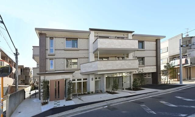 ディアコート三軒茶屋の外観