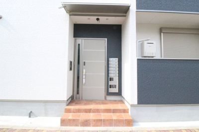 【エントランス】 | ラ・ルース