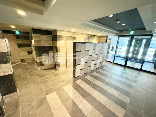 プレサンス丸の内リラティのロビー