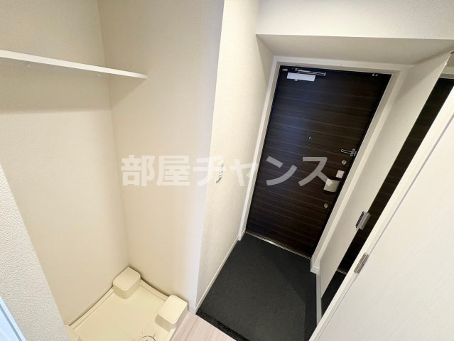 プレサンス丸の内リラティの玄関