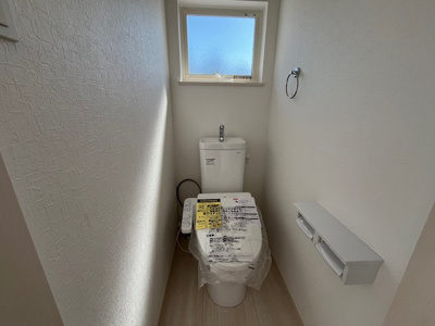 【トイレ】 | 鈴蘭台北町３丁目　新築戸建 | 1階　トイレ