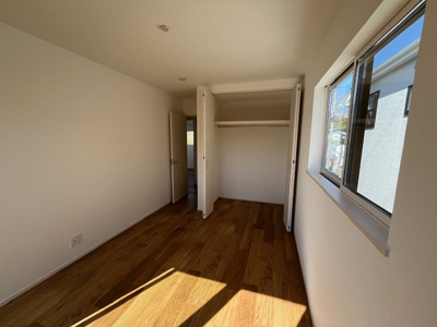 【収納】 | 鈴蘭台北町３丁目　新築戸建 | 高さのあるクローゼットでたくさん収納できます。