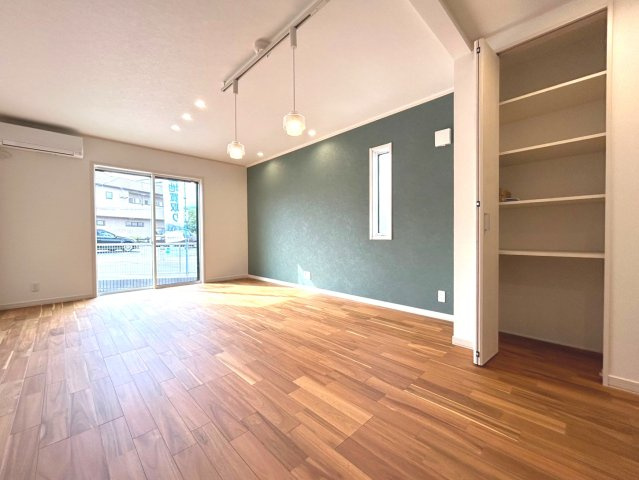 戸建　一宮市木曽川町黒田　全2区画分譲の居間・リビング|■ヤマダ不動産　株式会社リライフ　一宮店　■夢のマイホーム購入をフルサポートします！