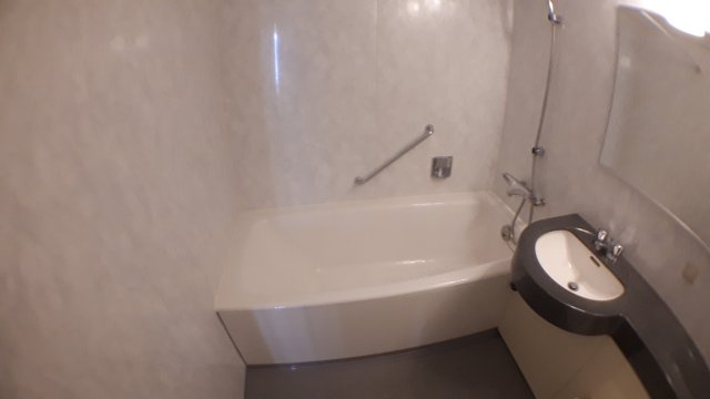 中央区新川１丁目の賃貸マンションの浴室|同反転タイプ参照