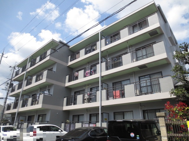 野村マンションの外観