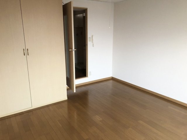 【寝室】 | レオパレスクリスタルⅡ