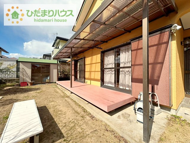 日立市十王町伊師　中古戸建のバルコニー|ワイドなバルコニーで、ご家族全員のお洋服もらくらく干せちゃいます( *´艸｀)