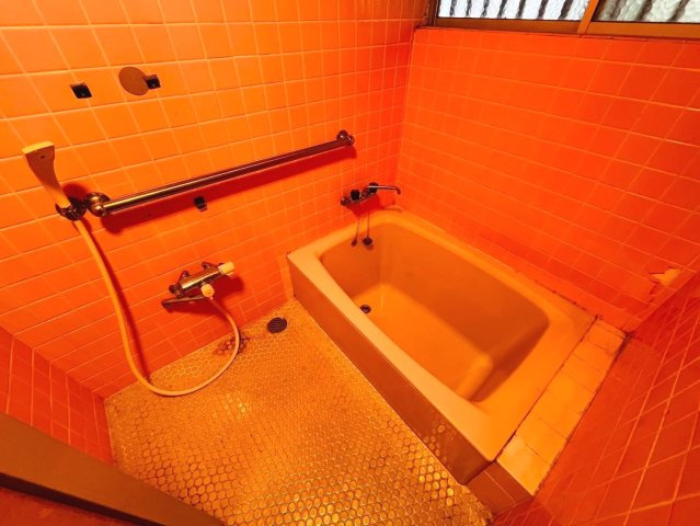 中古戸建　瑞穂市本田　昭和47年築の浴室