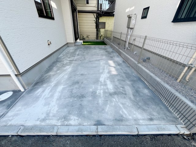 祝：成約済み　八王子市　横川町　新築戸建ての駐車場|～仲介手数料無料☆八王子ひなた不動産～八王子市横川町　新築戸建て