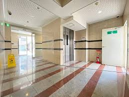 【エントランス】 | ルミエール大国町 Ⅲ