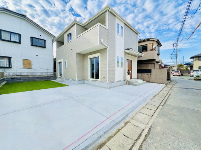 高崎市日光町の前面道路含む現地写真|駐車スペース2台可能◎閑静な住宅街♪