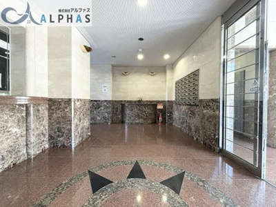 【エントランス】 | プレステージ飾磨駅前Ⅲ | TVモニター付きオートロック！！来訪者を確認できるので女性やお子様も安心です♪