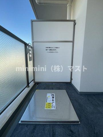 セレニテ難波ミラク弐番館のバルコニー