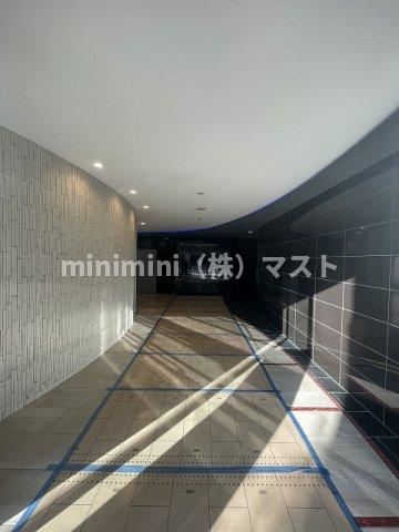 セレニテ難波ミラク弐番館のロビー