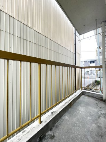 ハイツ庄町　東棟のバルコニー