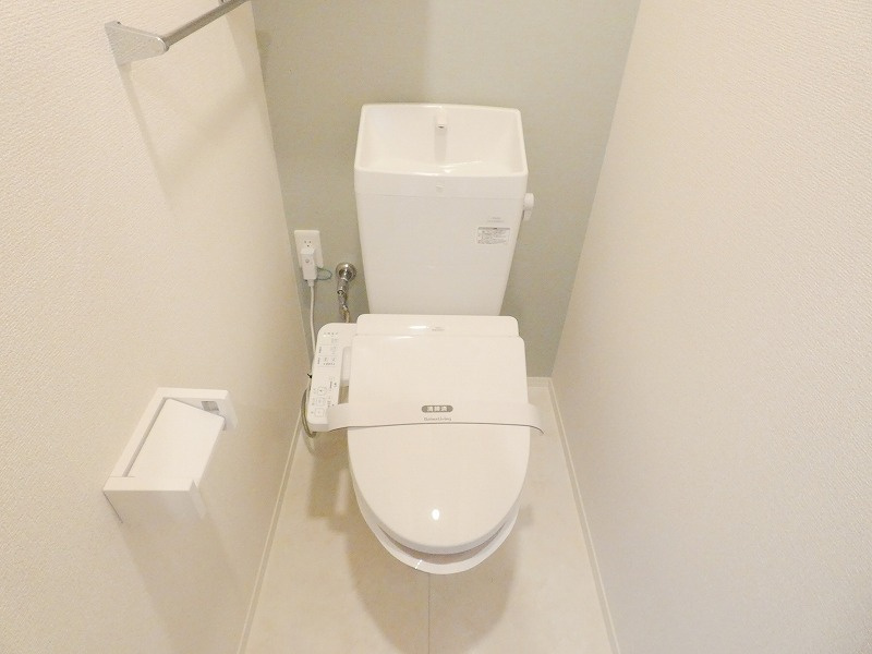 D-ROOM万願寺のトイレ