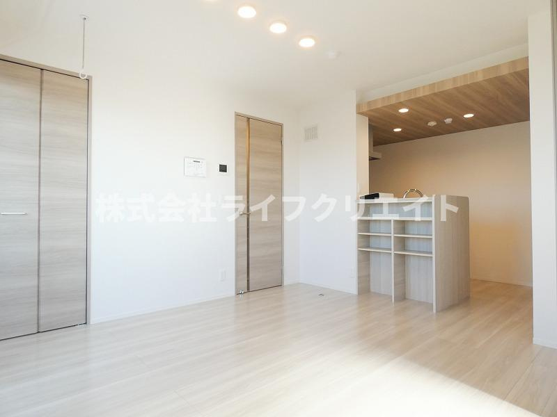 D-ROOM万願寺の居間・リビング