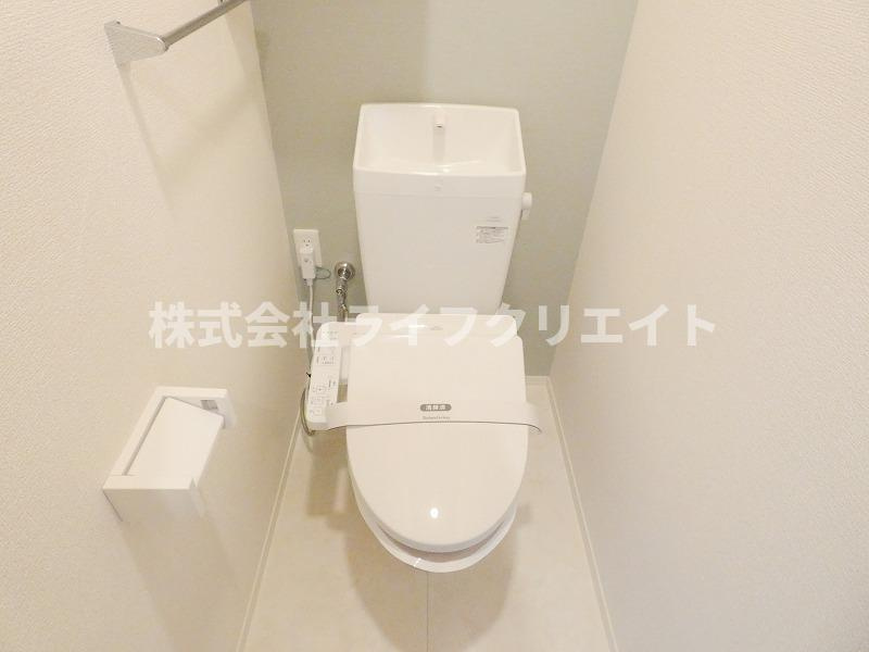 D-ROOM万願寺のトイレ