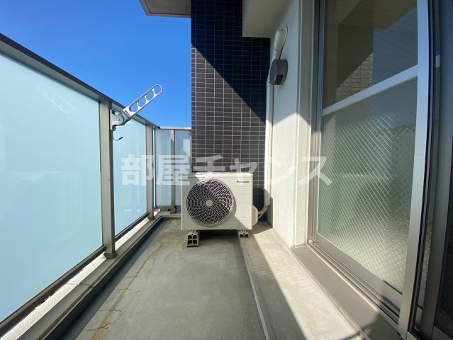 ヒルズ新栄2号館のバルコニー