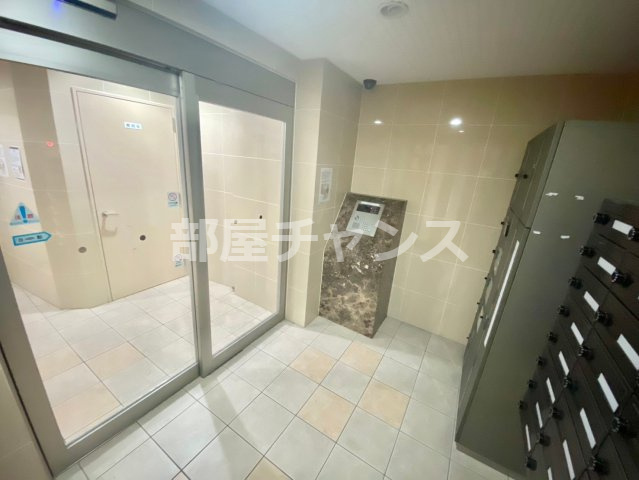 ヒルズ新栄2号館のロビー