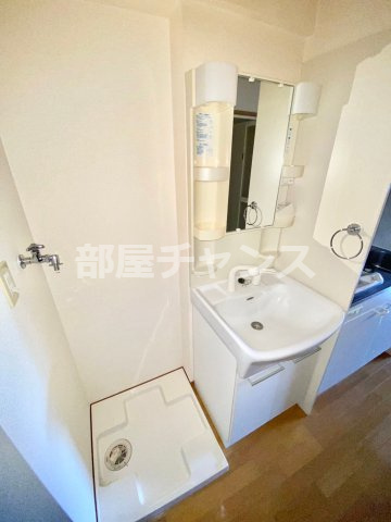 ヒルズ新栄の独立洗面台