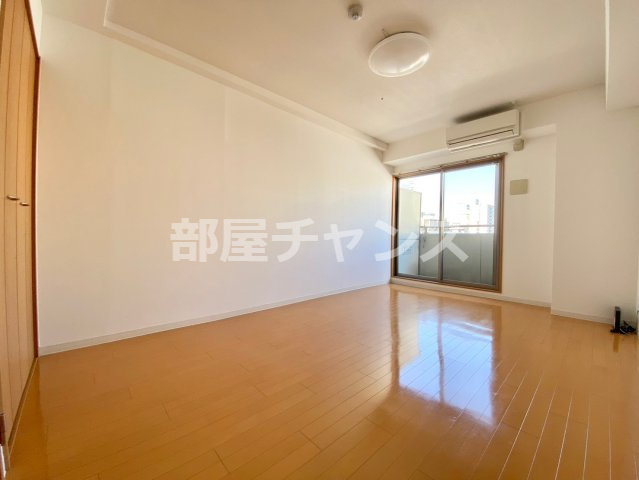 グレイス新栄の居間・リビング