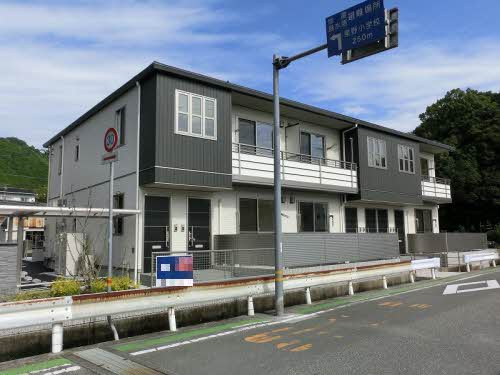 シャーメゾン泉の外観