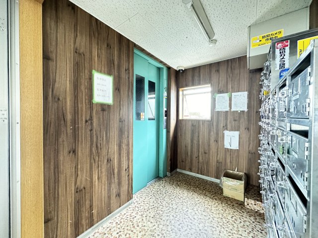 サンコート旭町のロビー