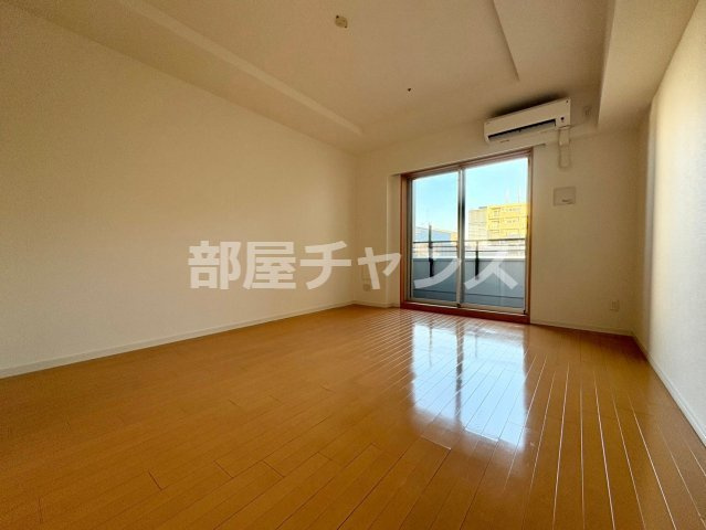 グラン・アベニュー白川公園の居間・リビング