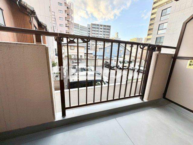 第6ハセビルのバルコニー