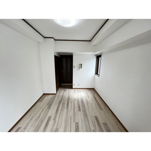 第6ハセビルの寝室