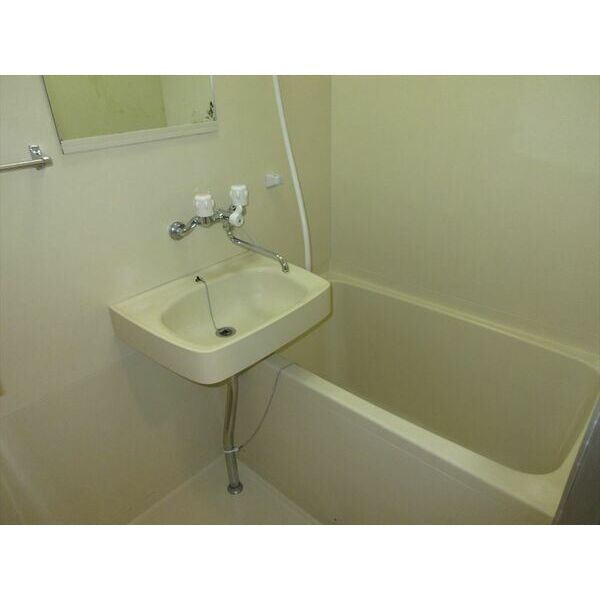 第6ハセビルの浴室