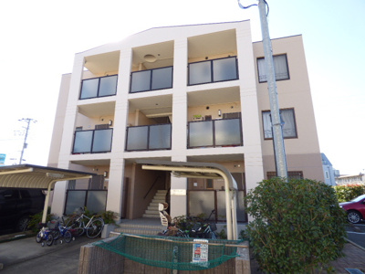 玄関側の外観です