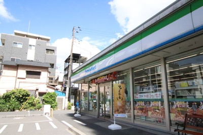 ファミリーマート本千葉駅東口店まで650ｍ