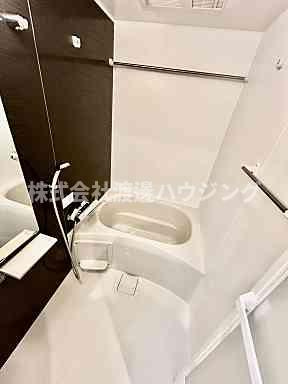 ファーストフィオーレ江坂レガリスの浴室