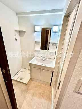 ファーストフィオーレ江坂レガリスの洗面所