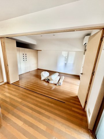 サングレートESAKAⅡの寝室