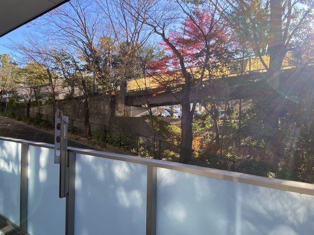 祝：成約済み　レーベン多摩センターBeaut　八王子市　中古マンションの展望|八王子の緑が楽しめる眺望。四季の彩が楽しめます。～仲介手数料無料☆八王子ひなた不動産～レーベン多摩センターBeaut