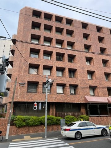 ロイヤル赤坂サルーンの外観