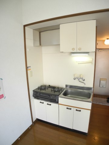 アメニティ葉山のキッチン|※別号室の参考写真です。現況を優先します※