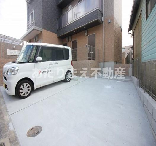 プレミアージュ梅林の駐車場