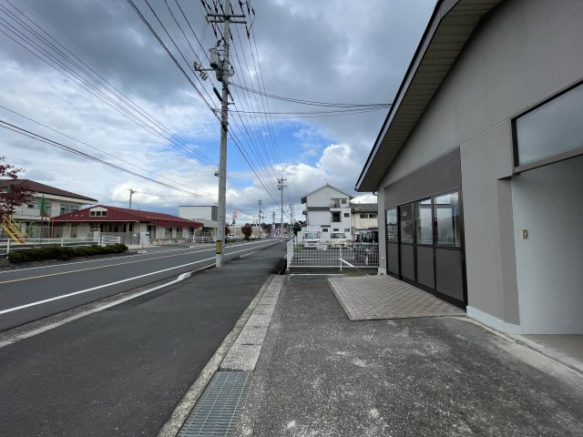 上河原　ナンバビルの外観