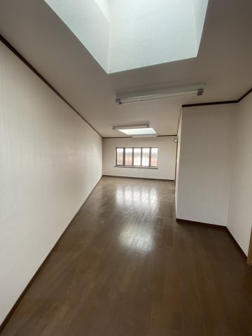 水谷3丁目戸建の洋室|使い勝手のいい洋室です