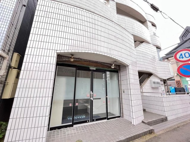 所沢市榎町のビル