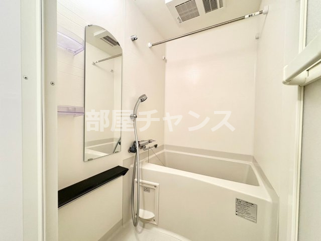 プレサンス鶴舞ファーストの浴室
