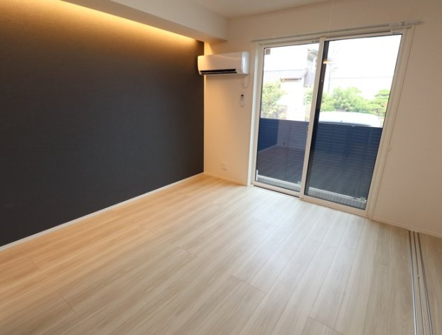 熊本市南区田迎５丁目のアパートの居間・リビング
