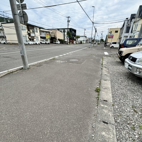 ONE'Sの駐車場