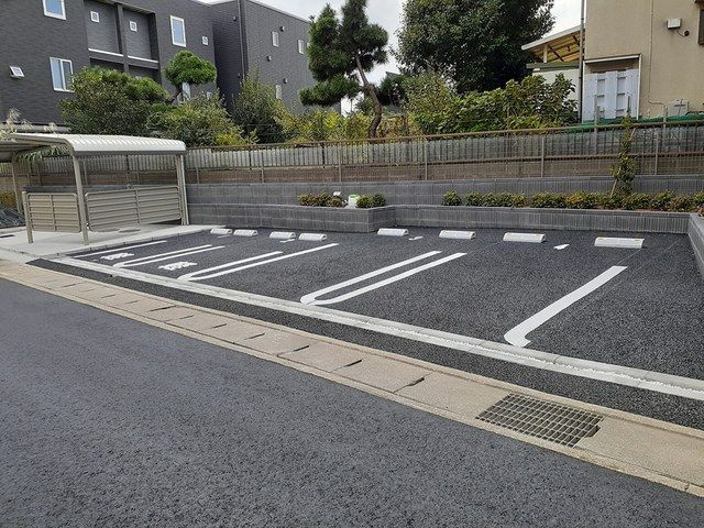コリーヌ・デ・フルールの駐車場