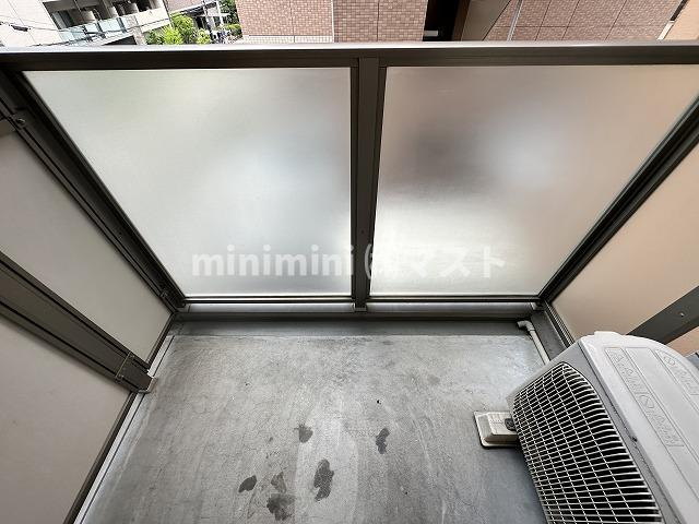 ルクレ西長堀のバルコニー