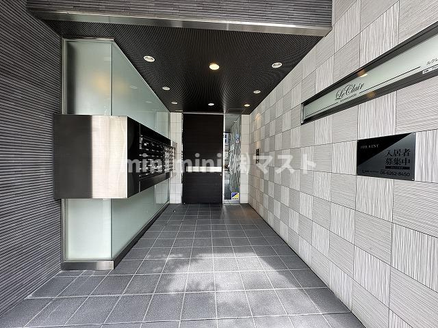 ルクレ西長堀のエントランス